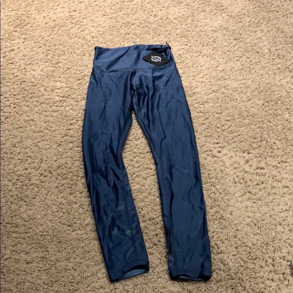 High shine leggings!!? DYI. BRAND NEW. XS